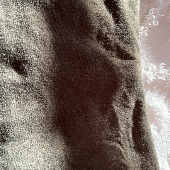 Montiel Holly Tank - Picture 3 of 4